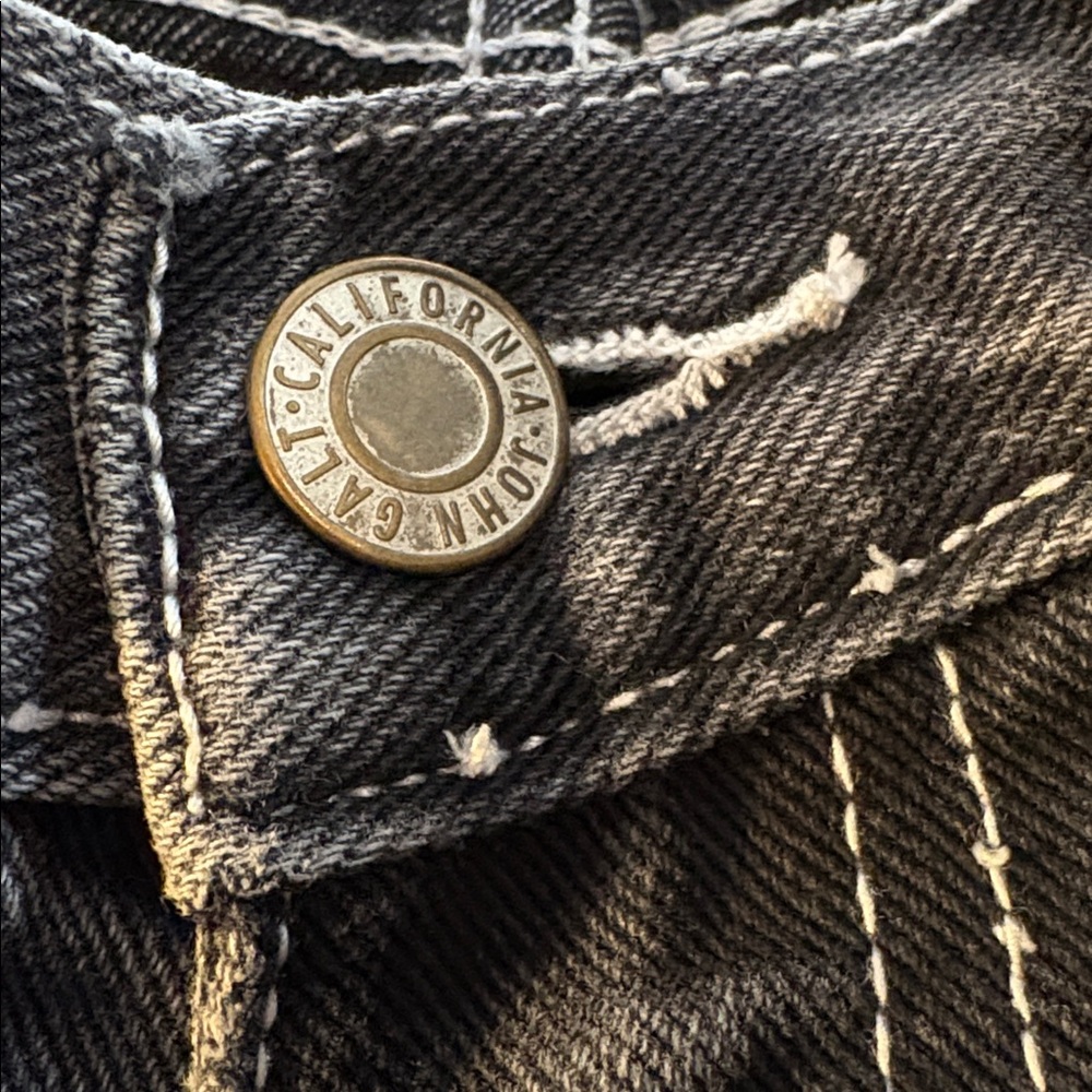 Brandy Melville Crispina Jeans - Picture 6 of 10